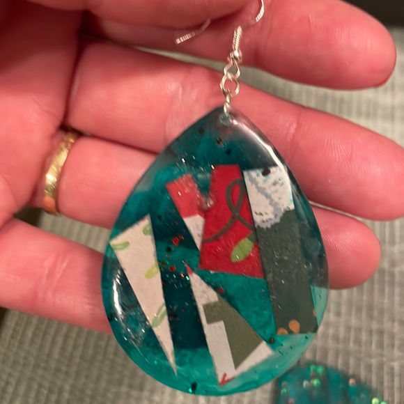 XMAS Festive Handmade Large Holiday Earrings Green Teardrop - Picture 4 of 10